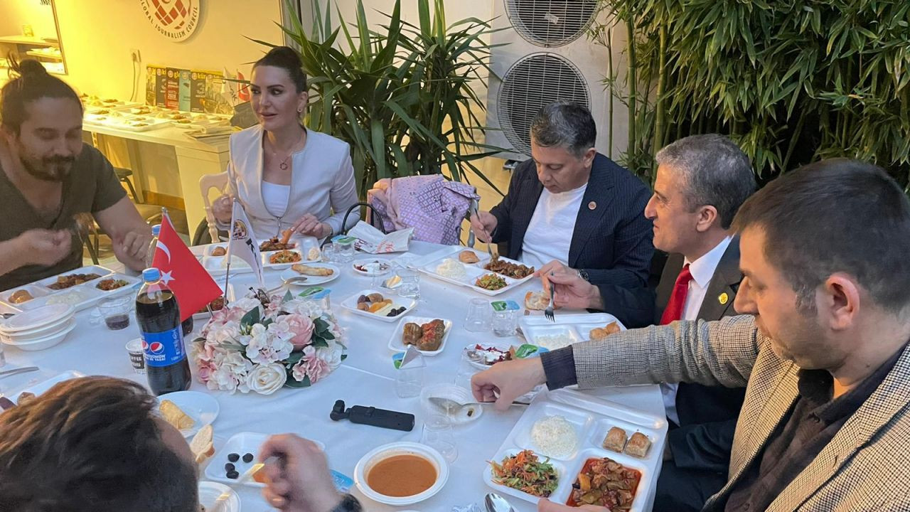 Yabancı medya Küresel Gazeteciler Konseyi iftarında buluştu - Sayfa 8