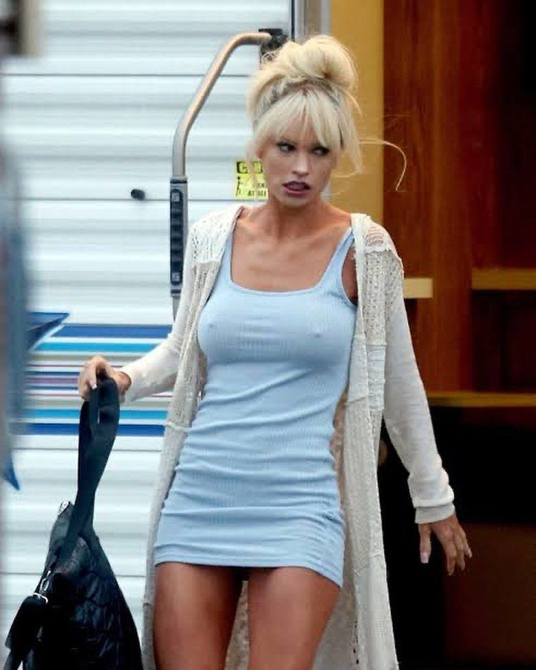 Dilan Çiçek Deniz'in Pamela Anderson pozu olay oldu! "Sarışın olmak harika" - Sayfa 6