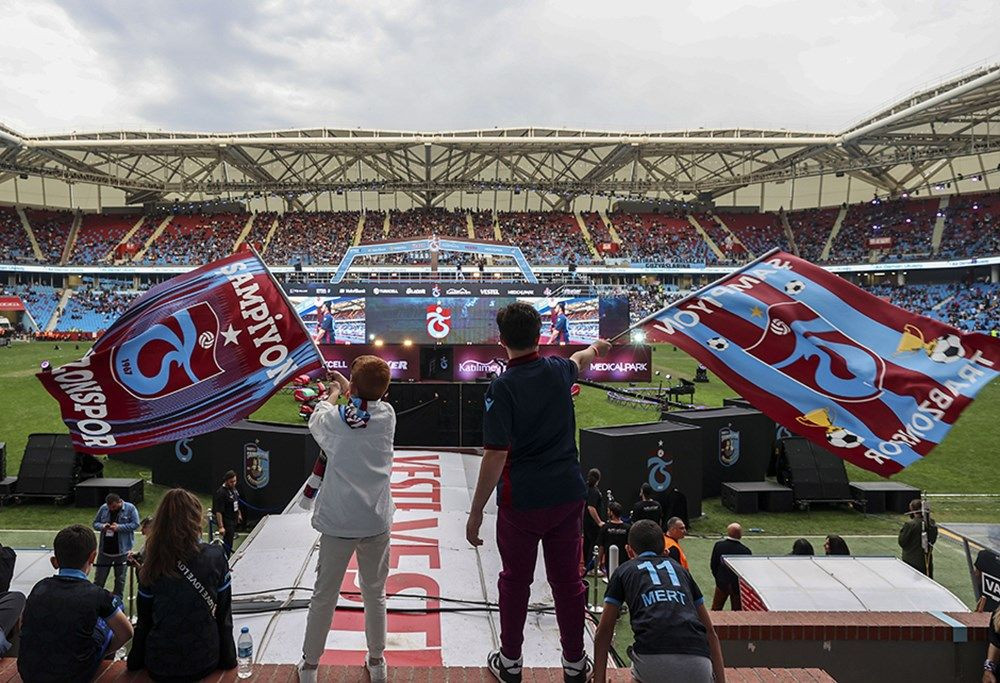 Şampiyon Trabzonspor, kupasına kavuştu! İşte kutlamalardan enfes görüntüler - Sayfa 6