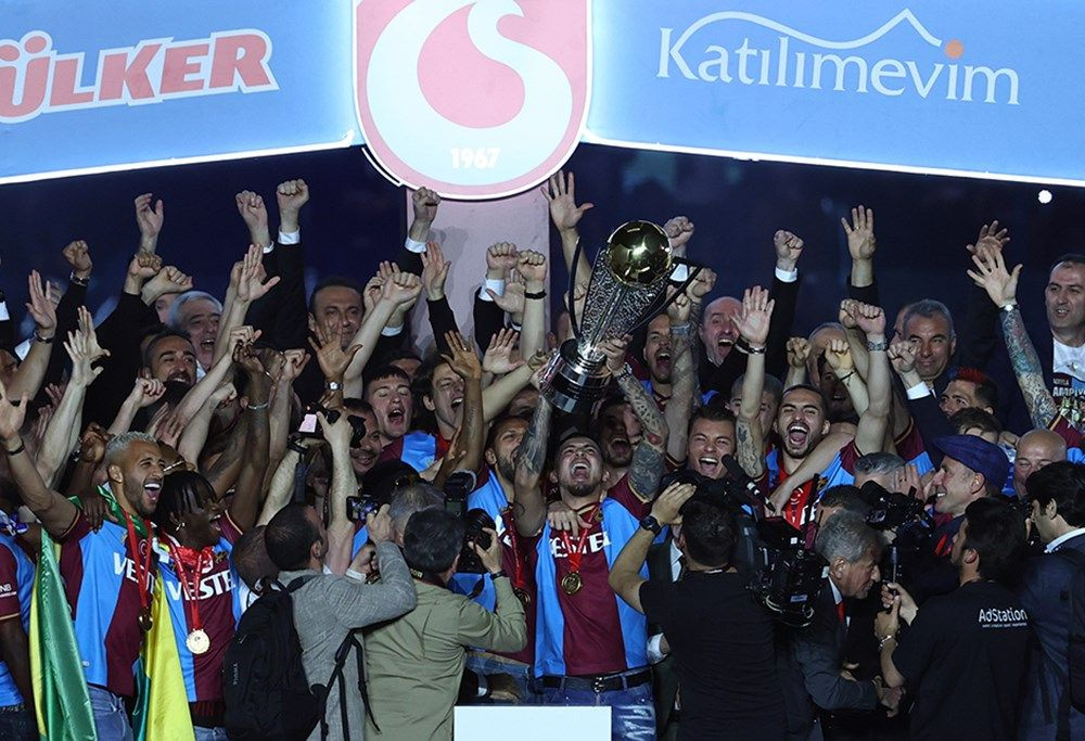 Şampiyon Trabzonspor, kupasına kavuştu! İşte kutlamalardan enfes görüntüler - Sayfa 22