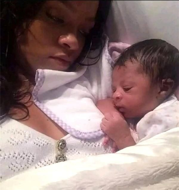 Rihanna anne oldu! İlk fotoğraf geldi... Bebeğin cinsiyeti ne? - Sayfa 8