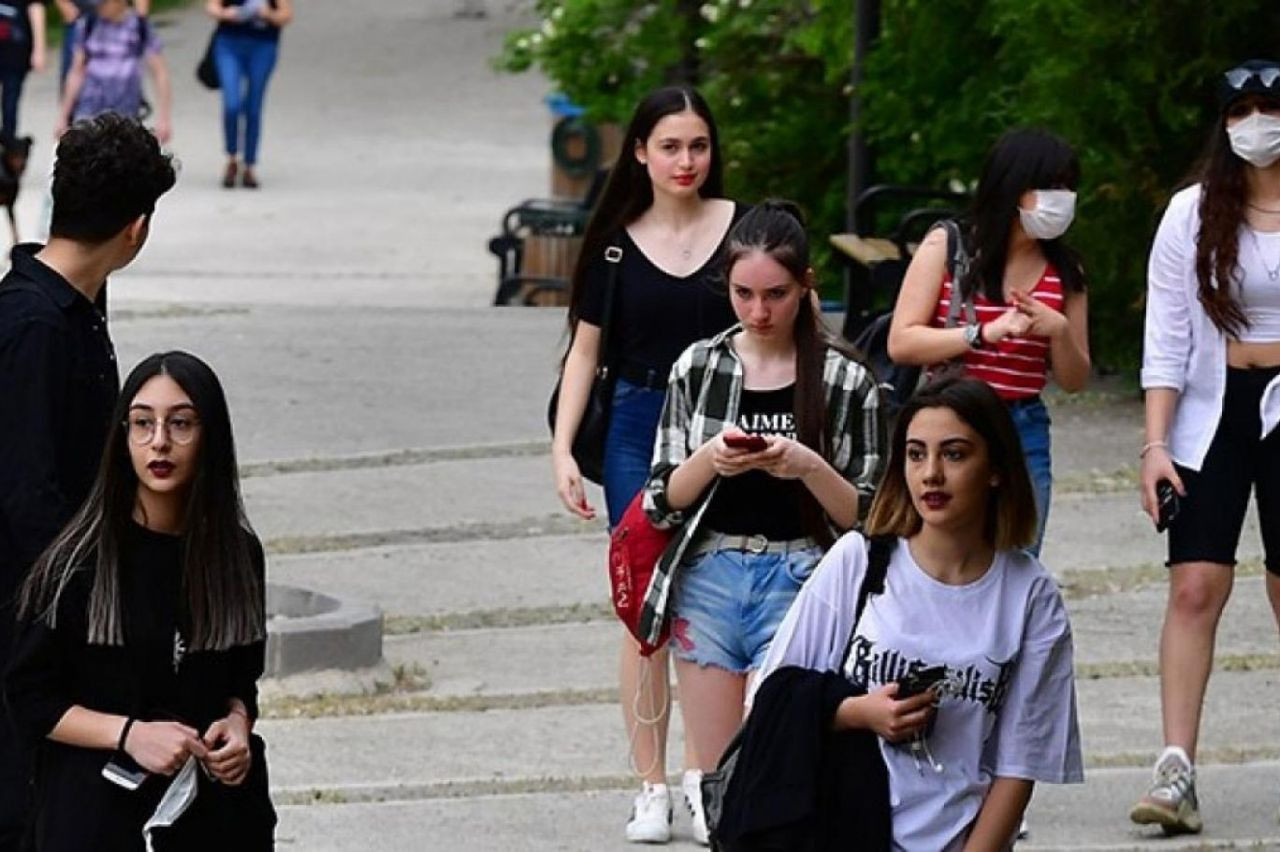 Son seçim anketi sonucu yayınlandı! 'İlk defa oy kullanacak gençler' kime oy verecek? - Sayfa 1