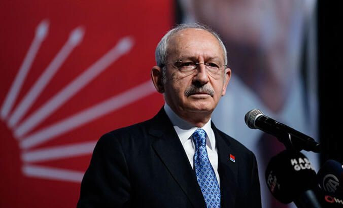 Kılıçdaroğlu'nun masasındaki ayrıntı dikkat çekti! "Kime mesaj verdi?" - Sayfa 1