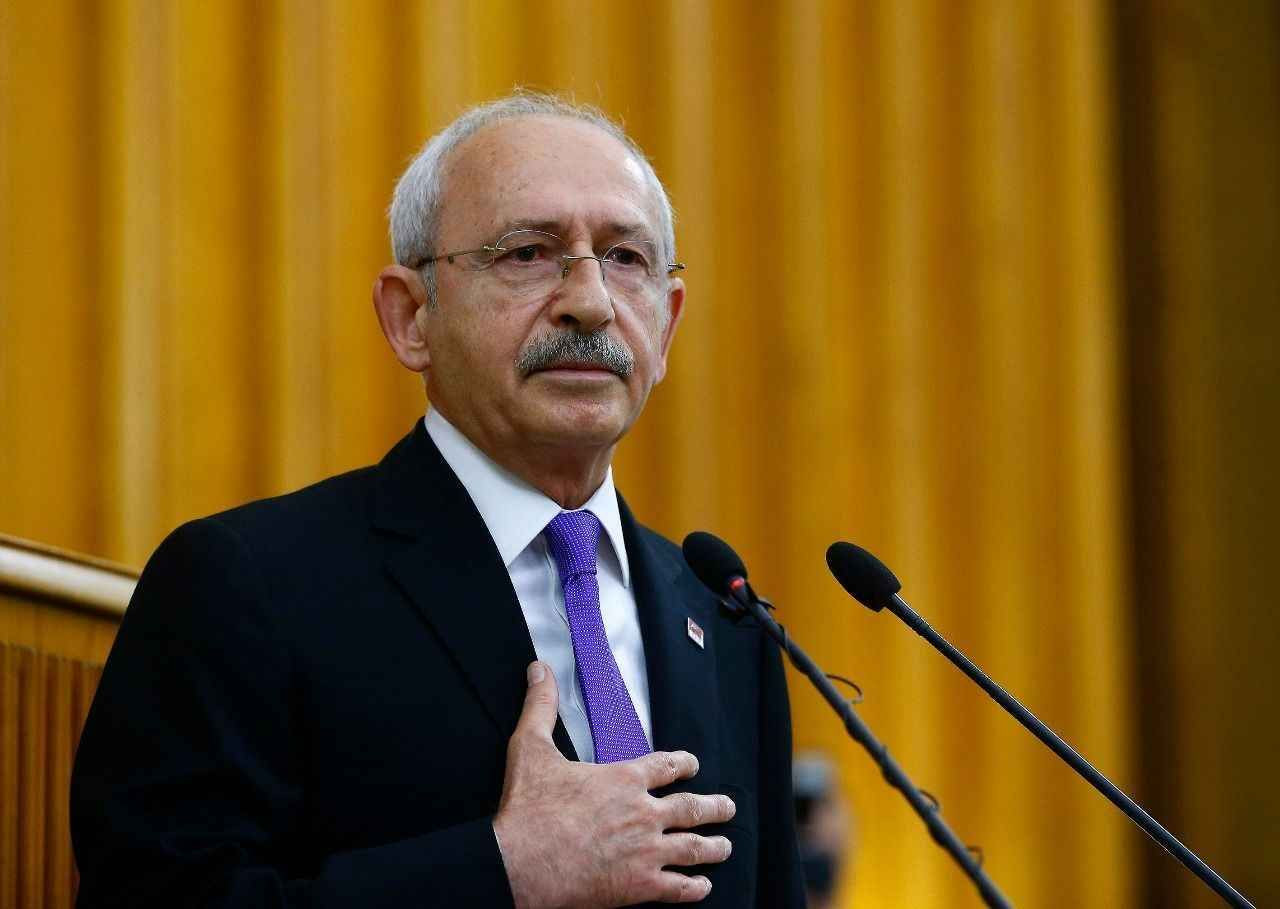 Kılıçdaroğlu'nun masasındaki ayrıntı dikkat çekti! "Kime mesaj verdi?" - Sayfa 2