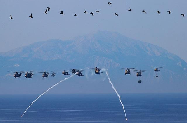 Dosta güven, düşmana korku verdi! İşte TSK'nın Efes-2022 tatbikatından nefes kesen görüntüler - Sayfa 5