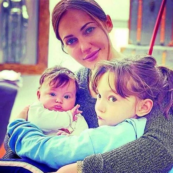 Meryem Uzerli’den kızlarına ilginç yasak! Oynadığı dizileri… - Sayfa 9