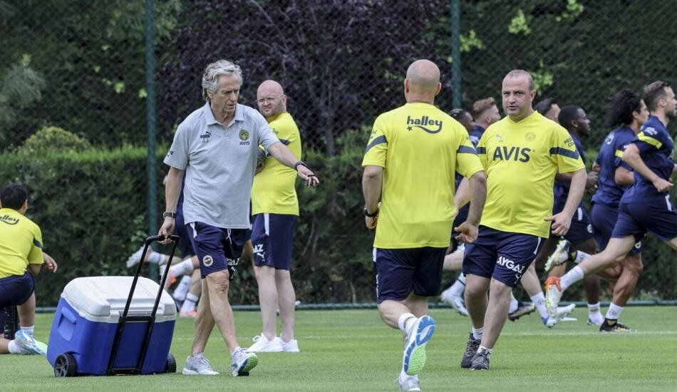 Fenerbahçe'de Jorge Jesus'tan özel turnuva isteği! Galatasaray ve Beşiktaş ile oynamak istiyor - Sayfa 13