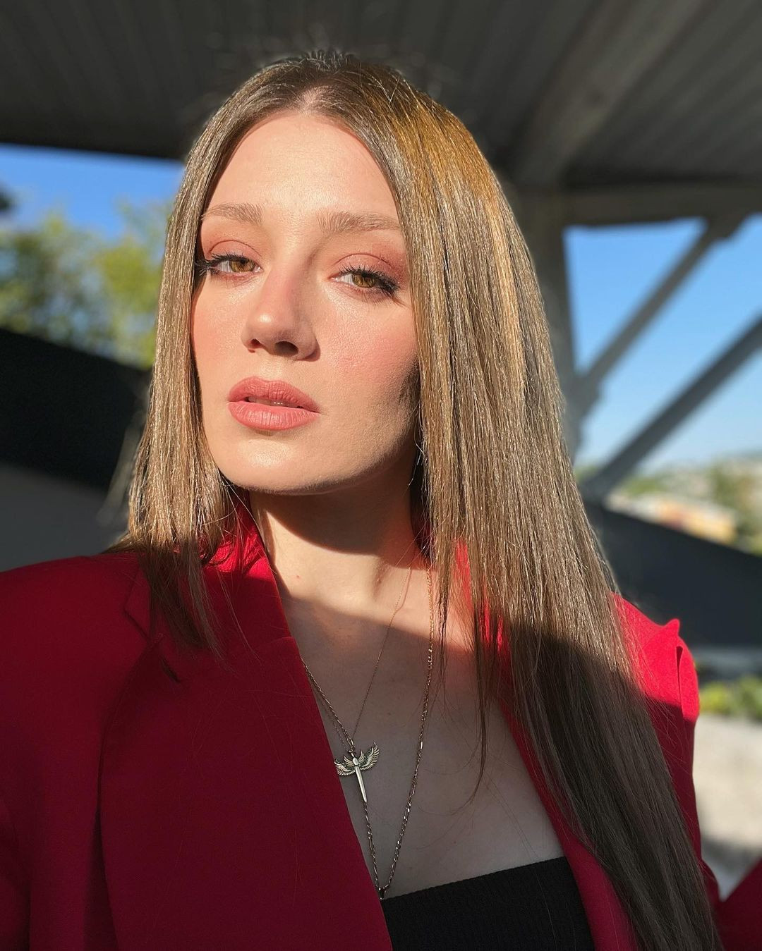 Gizem Karaca'nın son pozu sosyal medyada olay oldu! - Sayfa 23