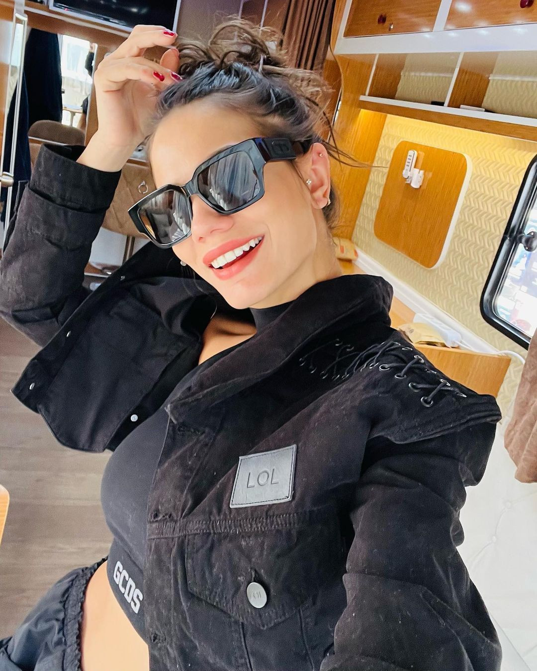 Demet Özdemir’in bikinili pozu nefesleri kesti! Ortalık alev aldı… - Sayfa 13