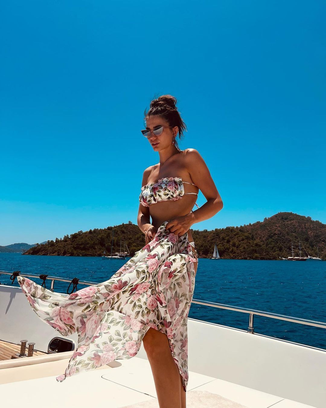 Demet Özdemir’in bikinili pozu nefesleri kesti! Ortalık alev aldı… - Sayfa 6