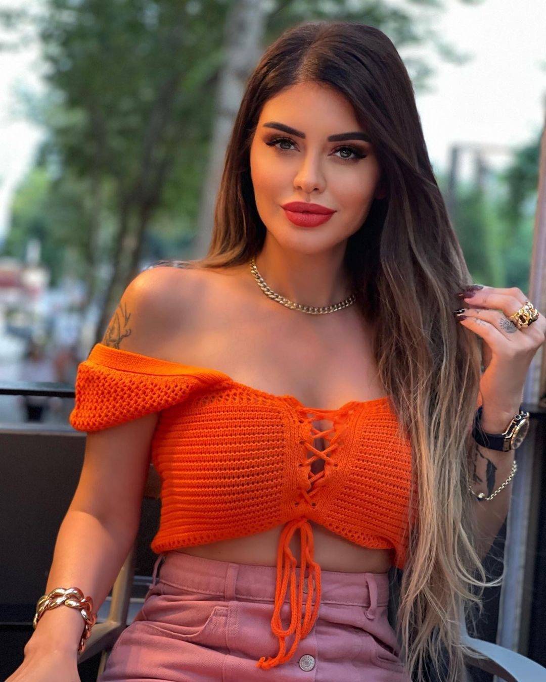 Erotik paylaşımlarla para kazanıyorlar! Ebru Polat da Onlyfans'a girdi - Sayfa 19