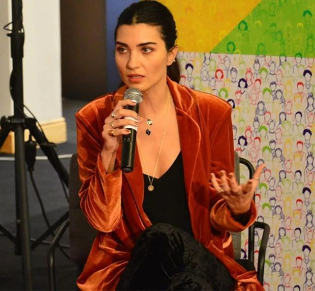 Tuba Büyüküstün ile Murat Boz aşk mı yaşıyor? Ünlü şarkıcıdan açıklama geldi - Sayfa 2