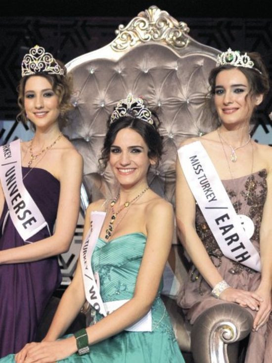 Onlar Türkiye’nin en güzel kadınları! İşte 1929’dan günümüze Miss Turkey birincileri… - Sayfa 71