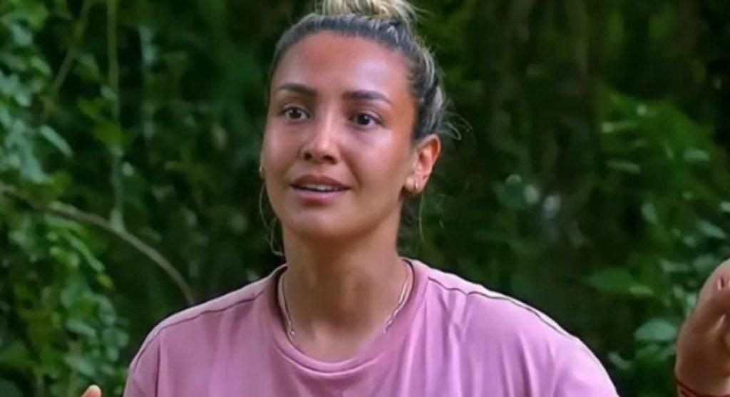 Survivor Evrim Keklik'in vücudundaki izler korkuttu! Mini şortlu karesinde herkes o detaya takıldı! - Sayfa 1