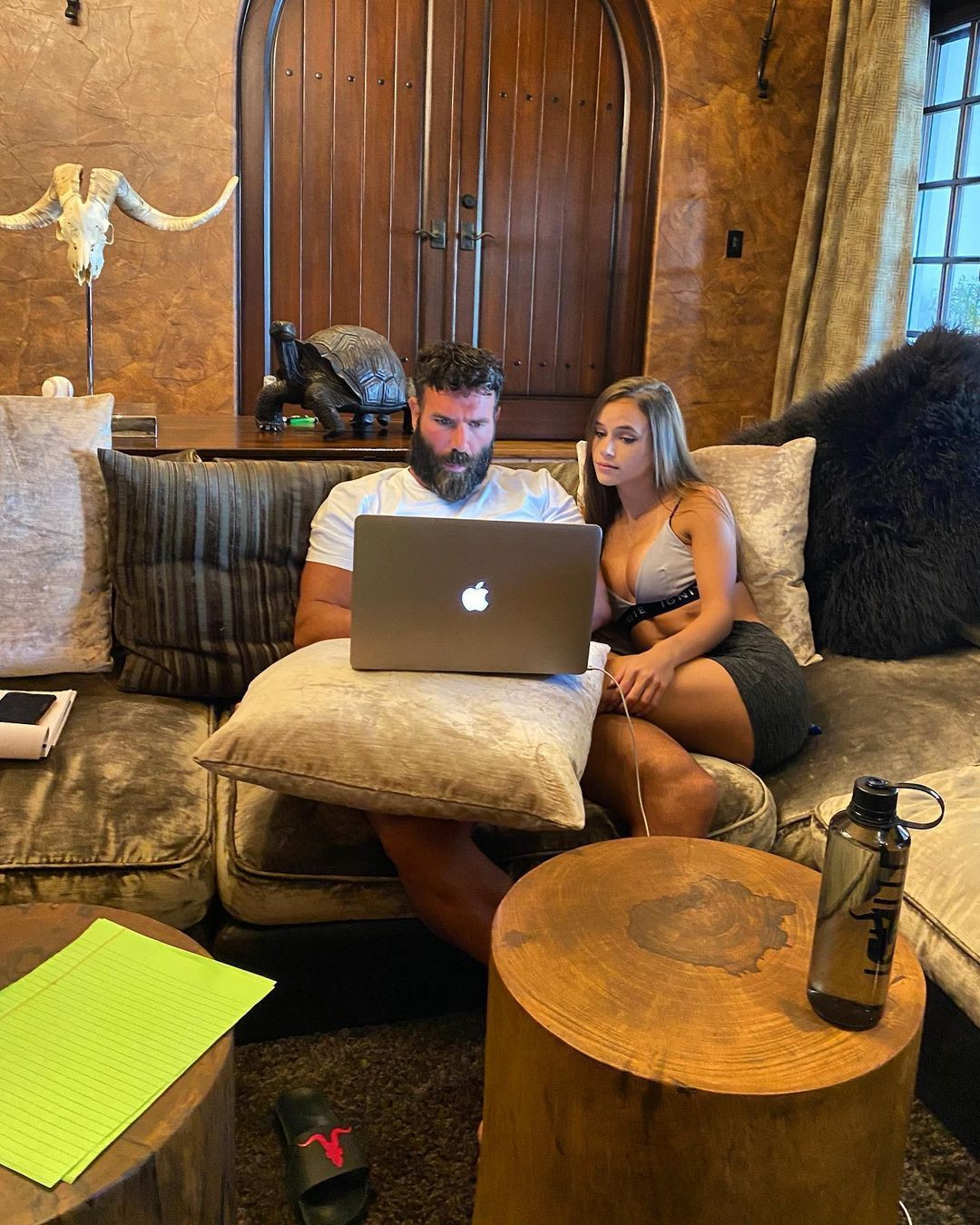 Dünyaca ünlü playboy Dan Bilzerian evlendi - Sayfa 8