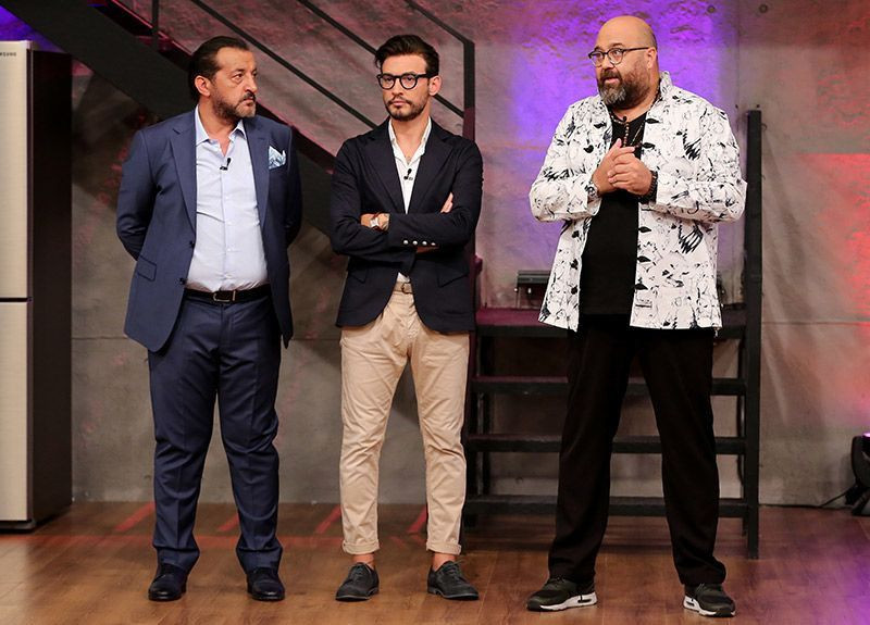 MasterChef Türkiye'de ünlü şeflerin maaşları dudak uçuklattı! "Acun kesenin ağzını açmış" - Sayfa 23