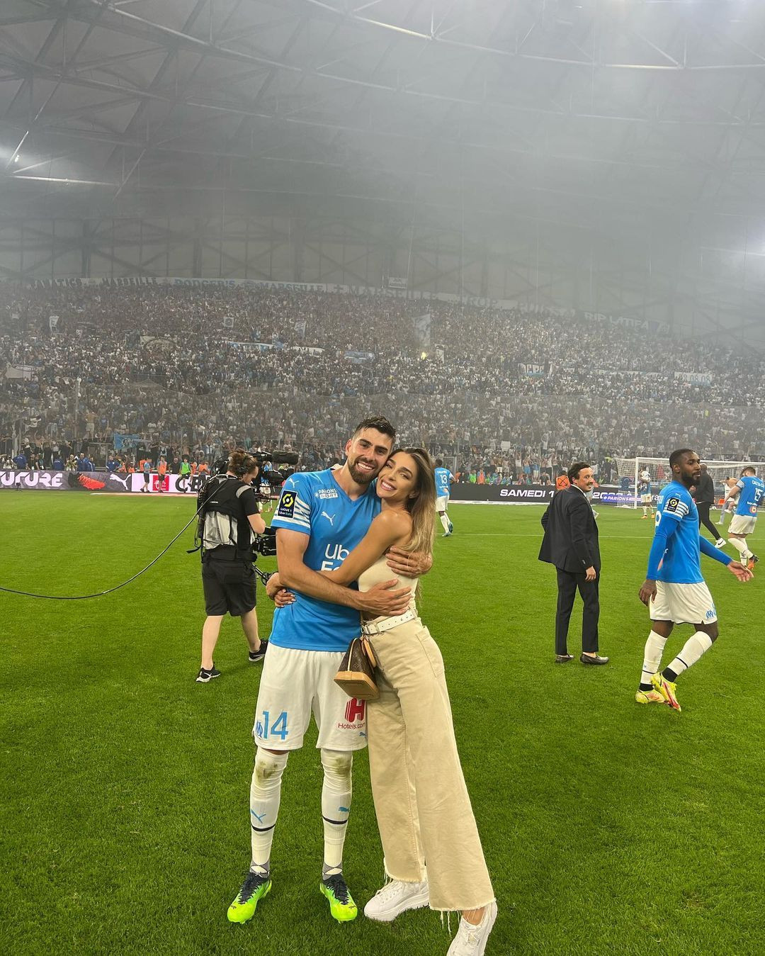 Fenerbahçe taraftarlarının yeni 'yengesi' Gabriela, cüretkar pozlarıyla sosyal medyayı salladı - Sayfa 8