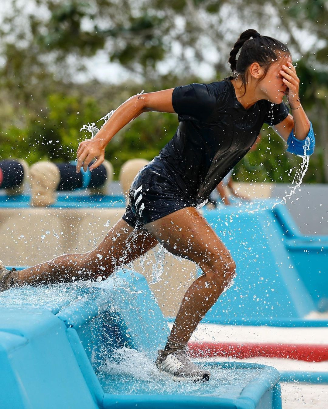 Survivor 2022 şampiyonu Nisa Bölükbaşı adeta şov yaptı! Denizin içinden bikinisiyle... - Sayfa 5