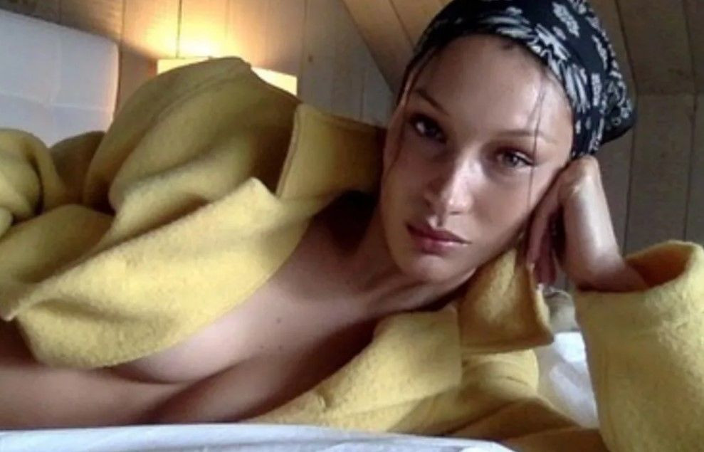 Victoria's Secret modeli Bella Hadid'ten cüretkar pozlar - Sayfa 1