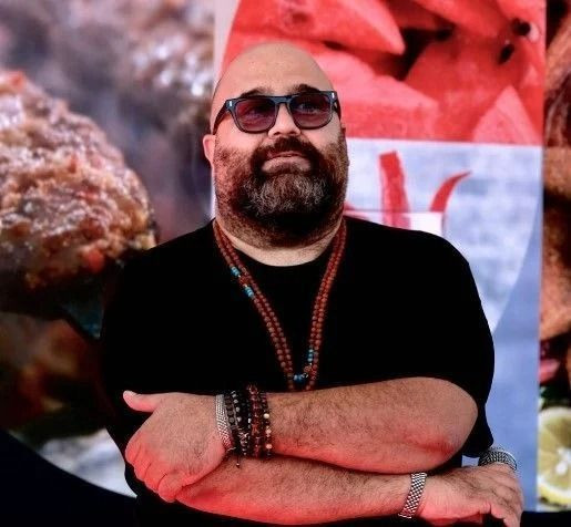 MasterChef Somer Sivrioğlu'nun gençlik fotoğrafı şaşkına çevirdi! "Şefim hangisi sizsiniz?" - Sayfa 4