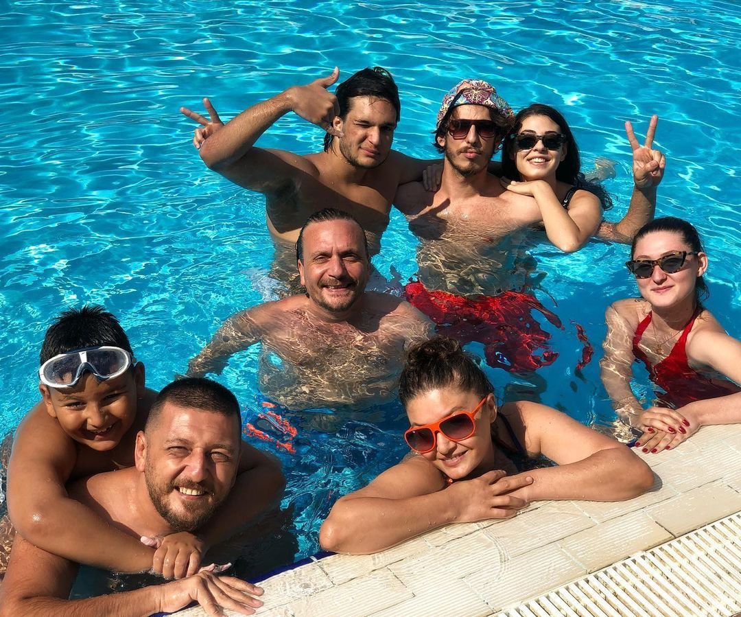 Nurgül Yeşilçay'dan olay tatil pozları! "Yıllara meydan okuyorsun" - Sayfa 10