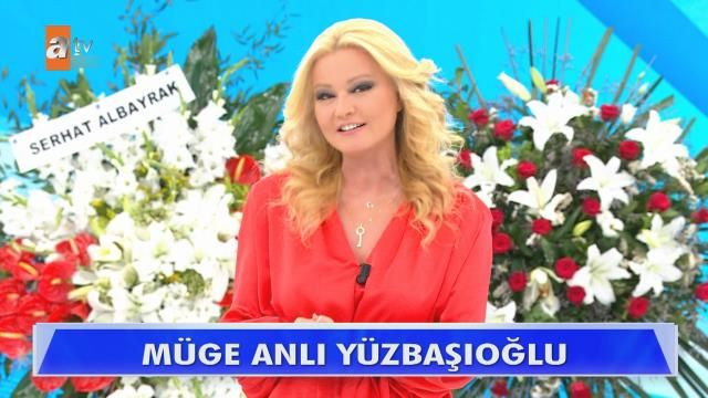 Canlı yayında romantik anlar! Eşinden gelen çiçekteki notu okuyan Müge Anlı aşkını haykırdı - Sayfa 8