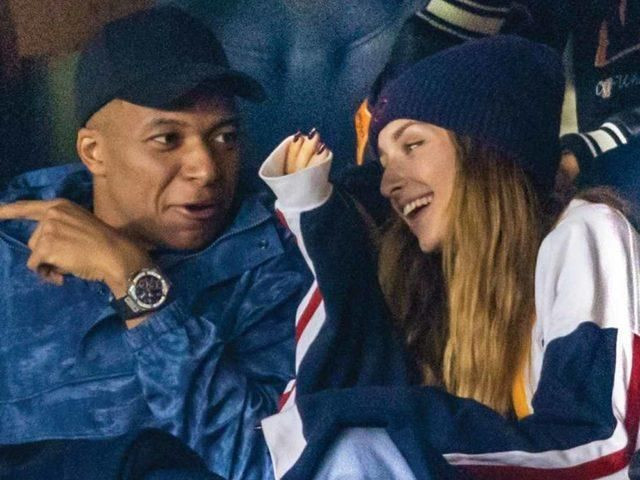 Mbappe gönlünü transeksüel modele kaptırdı! Samimi anları ifşa oldu… - Sayfa 6