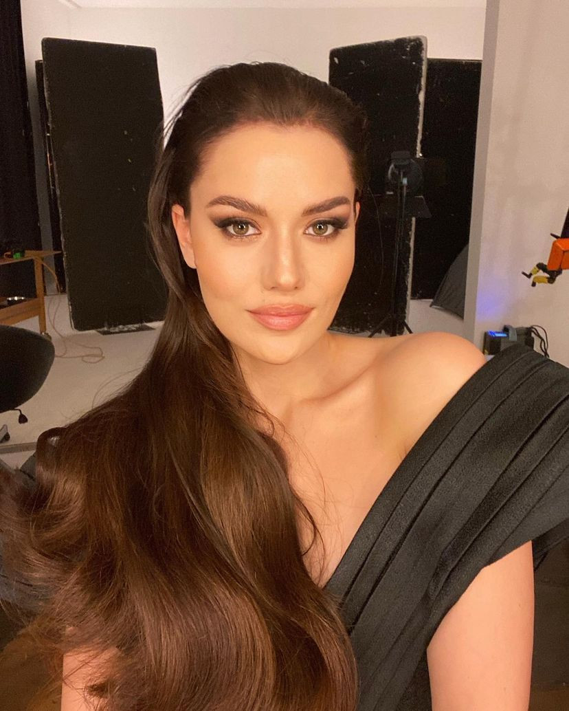 Fahriye Evcen beyaz bikinisiyle mest etti! - Sayfa 4