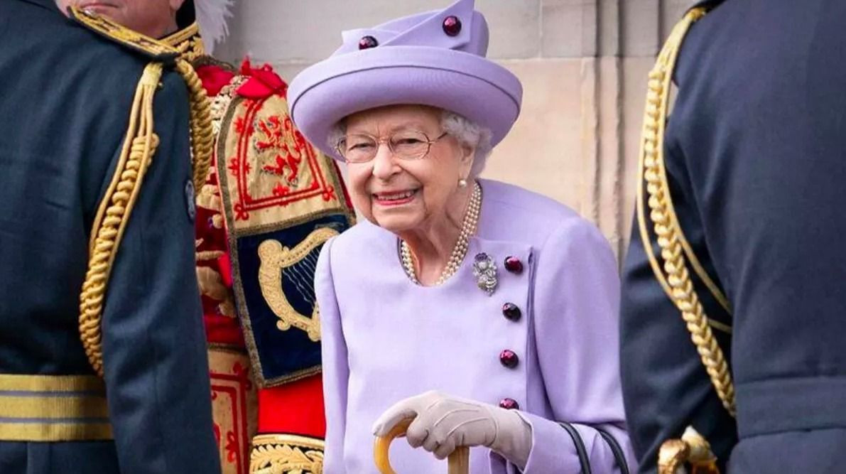 Kraliçe Elizabeth’in öleceğini bilen ‘kahinden’ yeni paylaşım! Tarih verdi: ‘Alevler içinde kalacak’ - Sayfa 5