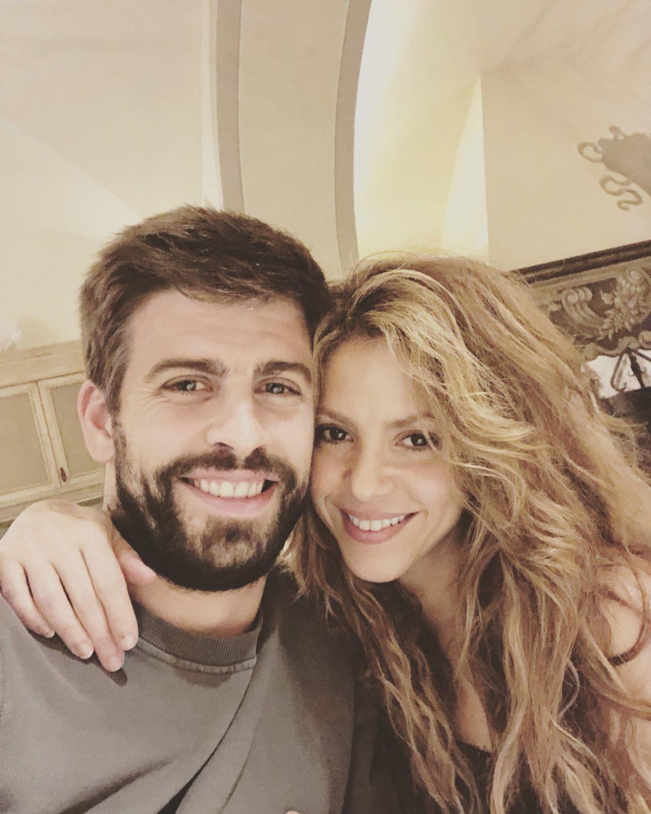 Pique tarafından aldatılan Shakira sessizliğini bozdu - Sayfa 13