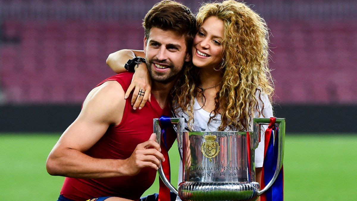 Pique tarafından aldatılan Shakira sessizliğini bozdu - Sayfa 16