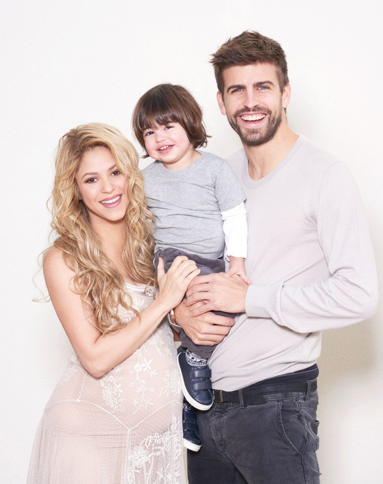 Pique tarafından aldatılan Shakira sessizliğini bozdu - Sayfa 25