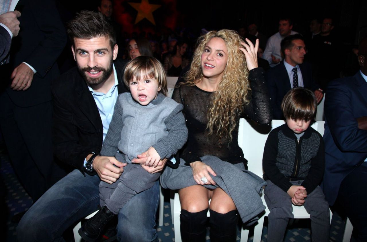 Pique tarafından aldatılan Shakira sessizliğini bozdu - Sayfa 32