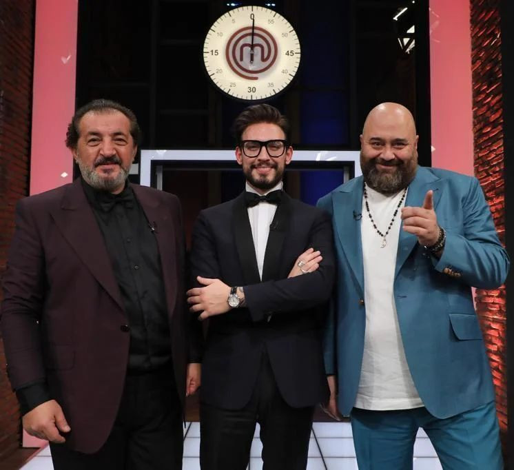 MasterChef Somer Sivrioğlu kızıyla fotoğrafını paylaştı! Hık demiş babasının burnundan düşmüş - Sayfa 23