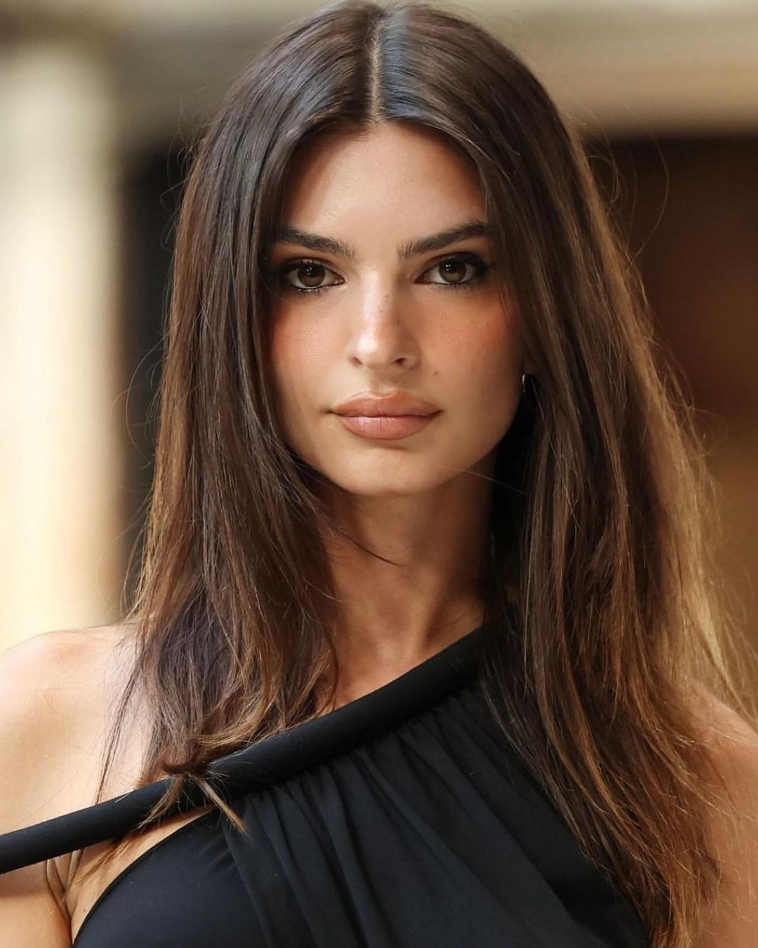 Dünyanın en seksi kadını seçilmişti! Emily Ratajkowski cinsel yönelim yanıtıyla kafa karıştırdı - Sayfa 9