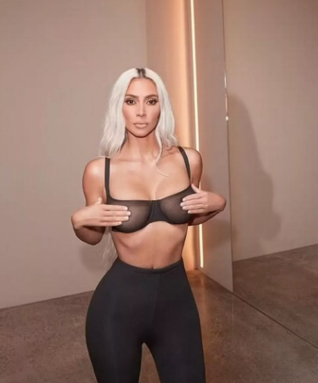 Büyükanne detayı şok etti! Kim Kardashian'dan cinsel ilişki itirafı - Sayfa 5