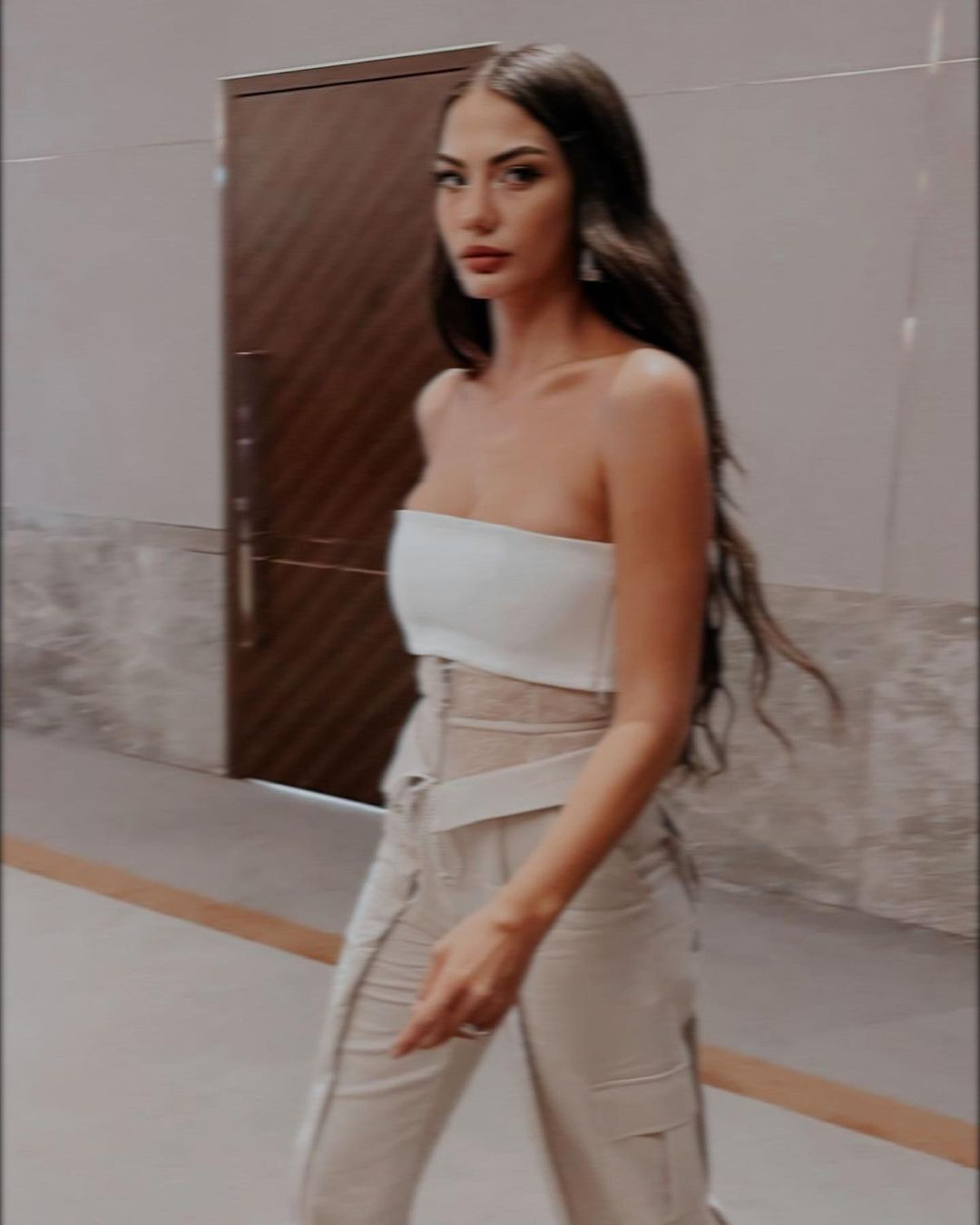 Demet Özdemir'den bir cesur sahne daha! Eleştiren herkes aynı yorumu yapıyor - Sayfa 21