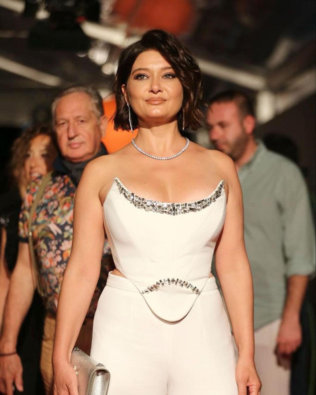 Nurgül Yeşilçay kırmızı elbisesiyle yaktı geçti! 1 ayda 10 kilo vermişti... - Sayfa 19