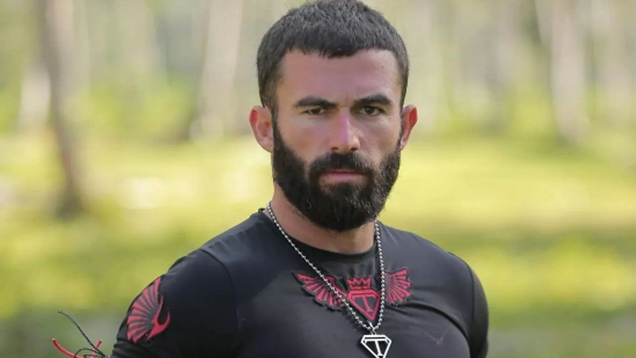 Yatakta çıplak kadınla verdiği pozu sildi! Survivor Turabi "+18" açıklamasıyla tepki çekti - Sayfa 1