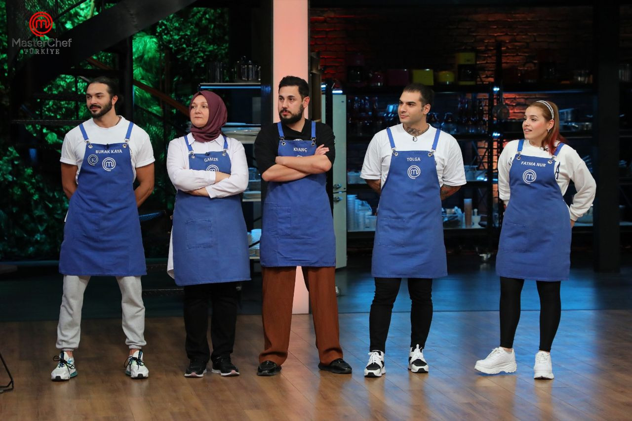 MasterChef’e bu hafta veda eden isim belli oldu! Somer Şef de gözyaşlarını tutamadı… - Sayfa 17