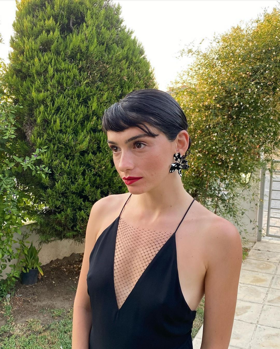 Gören Dua Lipa sandı! Hazar Ergüçlü cesur paylaşımıyla ortalığı yıktı! - Sayfa 26