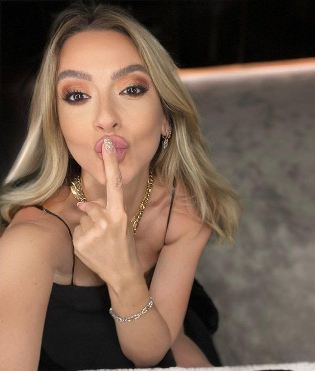 Hadise ile Hülya Açıkgöz arasında flaş gelişme! O detay gerçekleri gün yüzüne çıkardı… - Sayfa 12