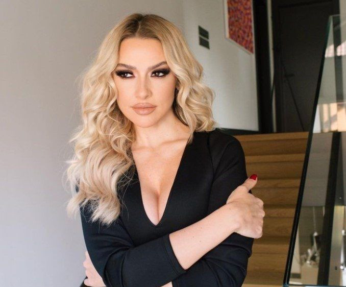 Hadise ile Hülya Açıkgöz arasında flaş gelişme! O detay gerçekleri gün yüzüne çıkardı… - Sayfa 3