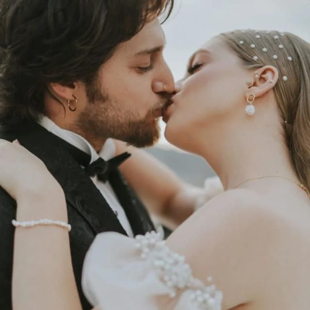 2 ay önce nikah kıymışlardı: Ünlü çift düğün yaptı! İşte aşk dolu kareler - Sayfa 18