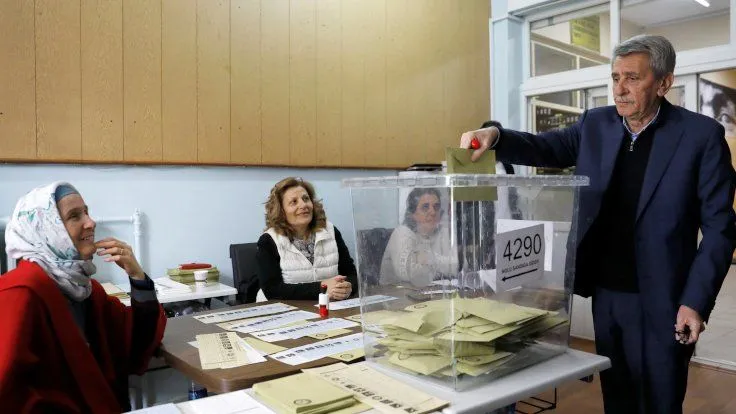 İki ilde seçim anketi: CHP ve AK Parti'nin oylarında düşüş - Sayfa 5