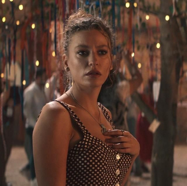 Serenay Sarıkaya'nın orgazm sahnesi diziye damgasını vurdu! - Sayfa 1