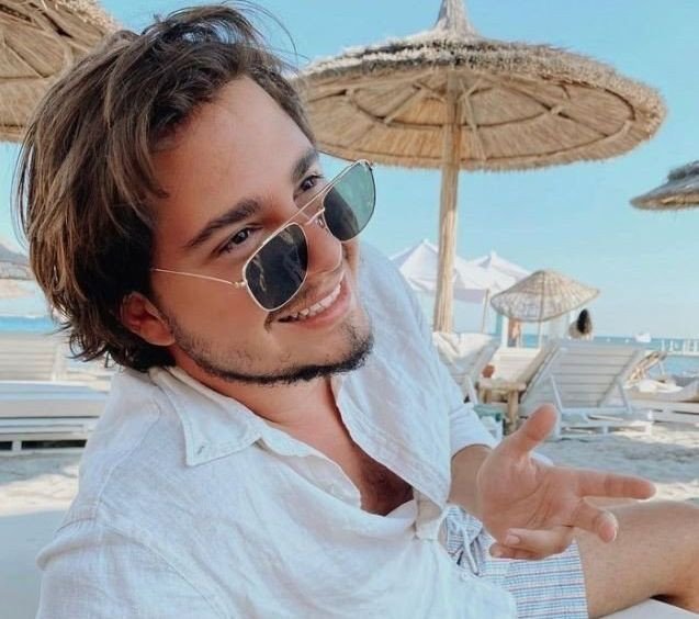 Perihan Savaş, 29 yaşındaki oğlu Savaş Zafer’i evlendirdi! Melis Ketenci’nin gelinliği çok konuşuldu - Sayfa 42