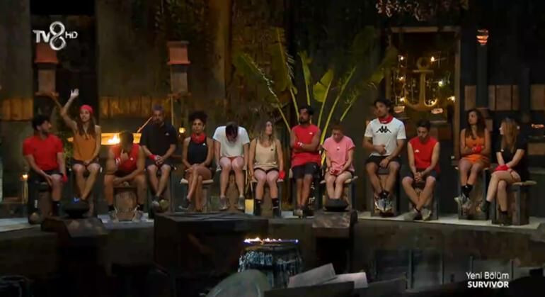 Survivor'da şaşırtan gelişme! Ünlüler takımından iki isim yarışmadan ayrıldı - Sayfa 3