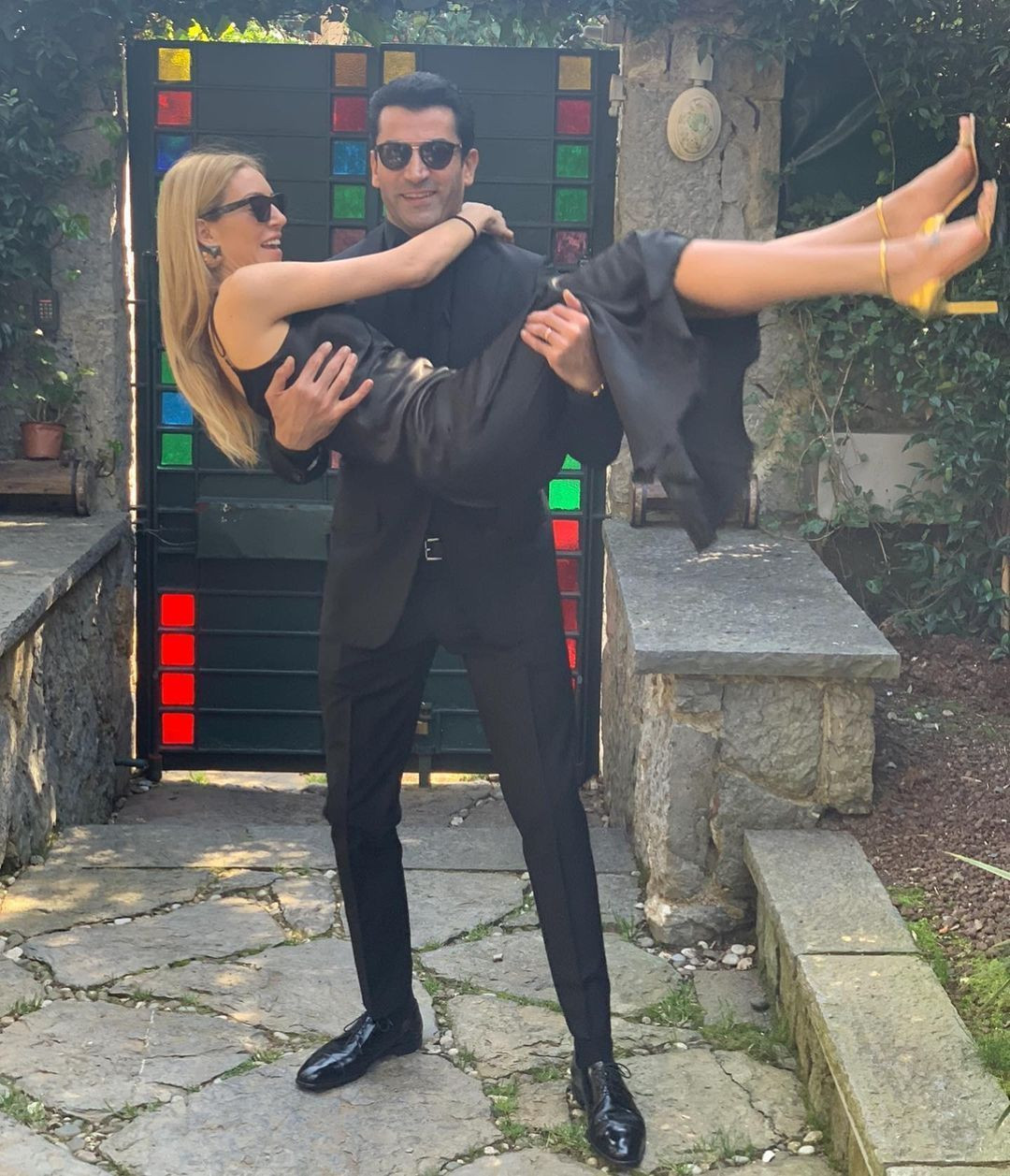 Sinem Kobal ve Kenan İmirzalıoğlu'nun büyük kızı ortaya çıktı! - Sayfa 1