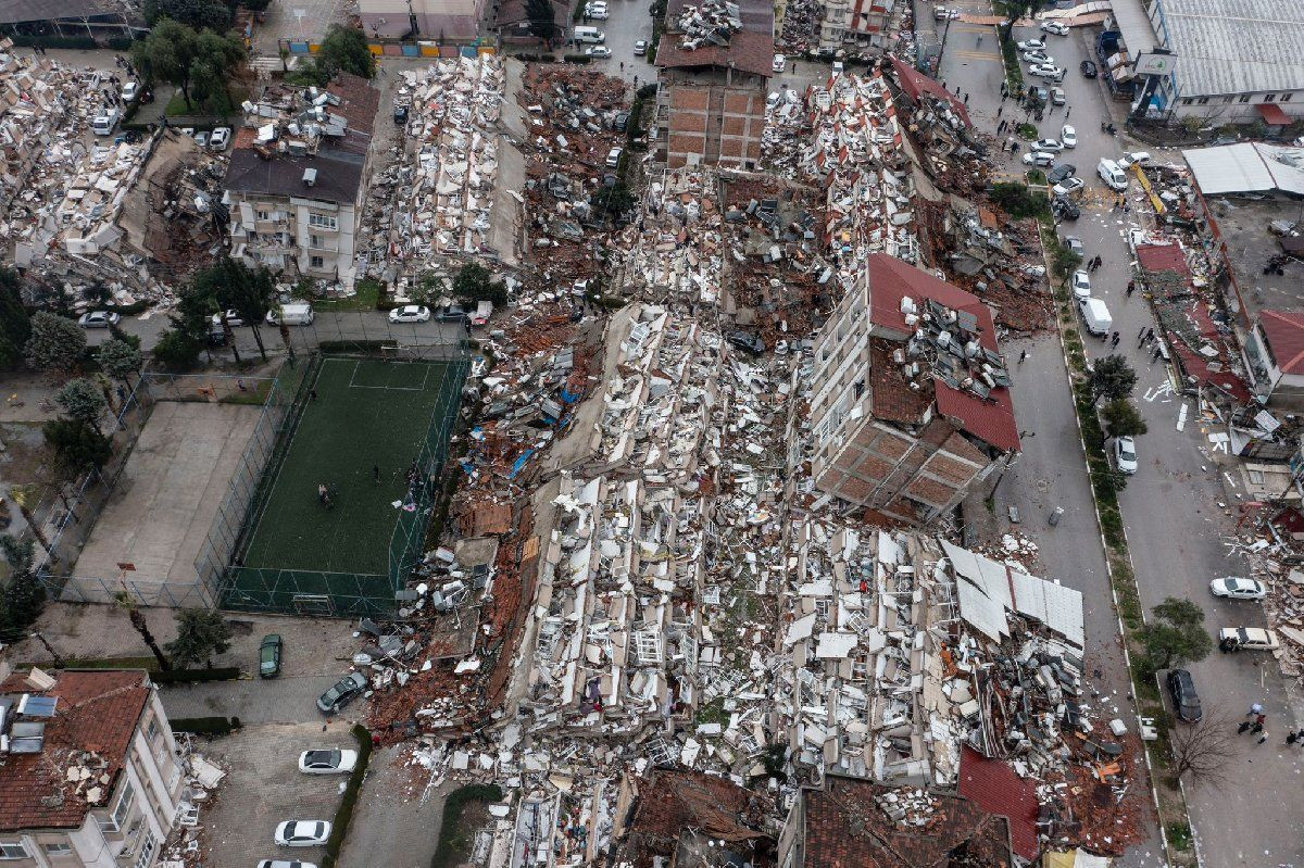 Hatay'dan depremin en korkunç fotoğrafı geldi! Binalar kağıt gibi yıkıldı! - Sayfa 2